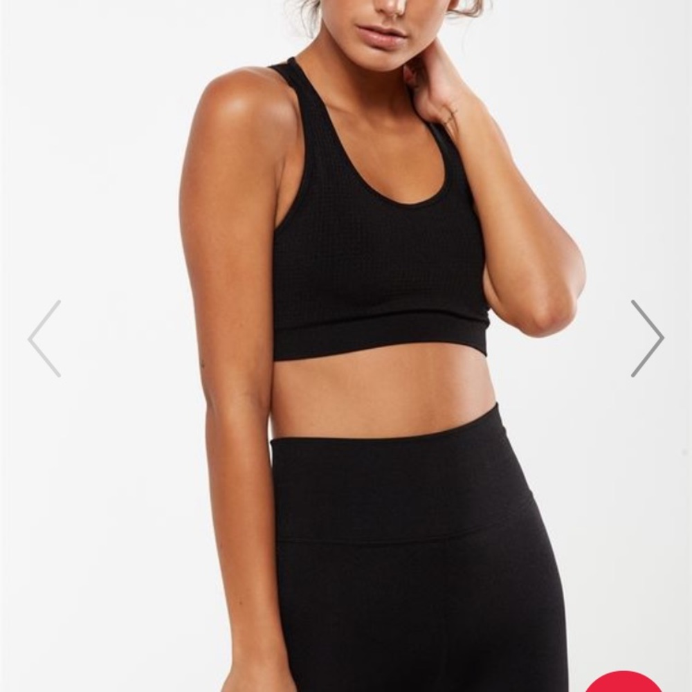 Cotton on body Strappy seam free crop bra medium new